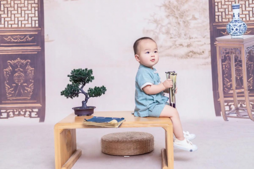 渠县四个月宝宝可以坐着吗